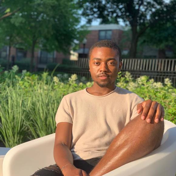 Meet your Posher, Kendall - Picture 1 of 1